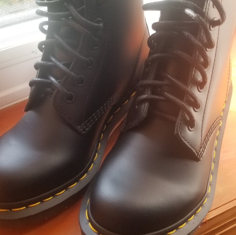 Dr martens clemency